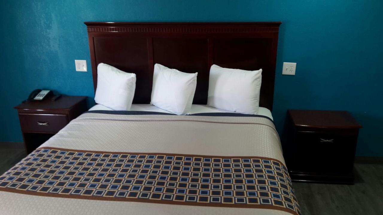 Paris Inn And Suites Eksteriør billede